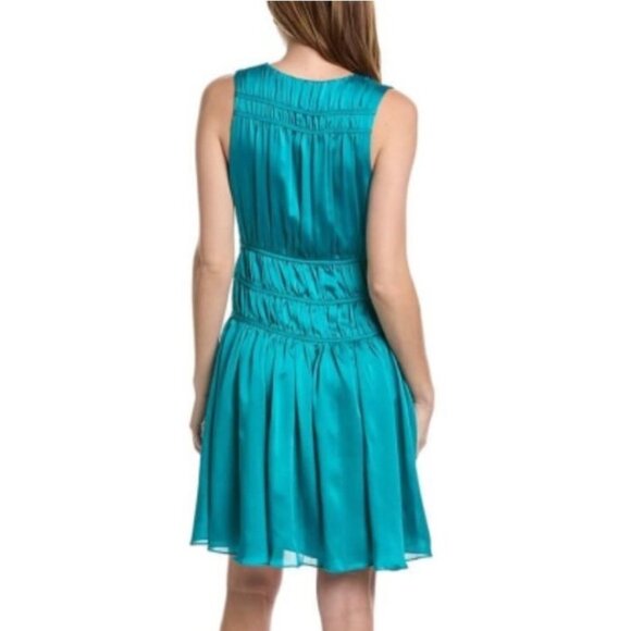 Trina Turk Islander Shirred A-Line Dress in Viridian Size 6 - Picture 11 of 12